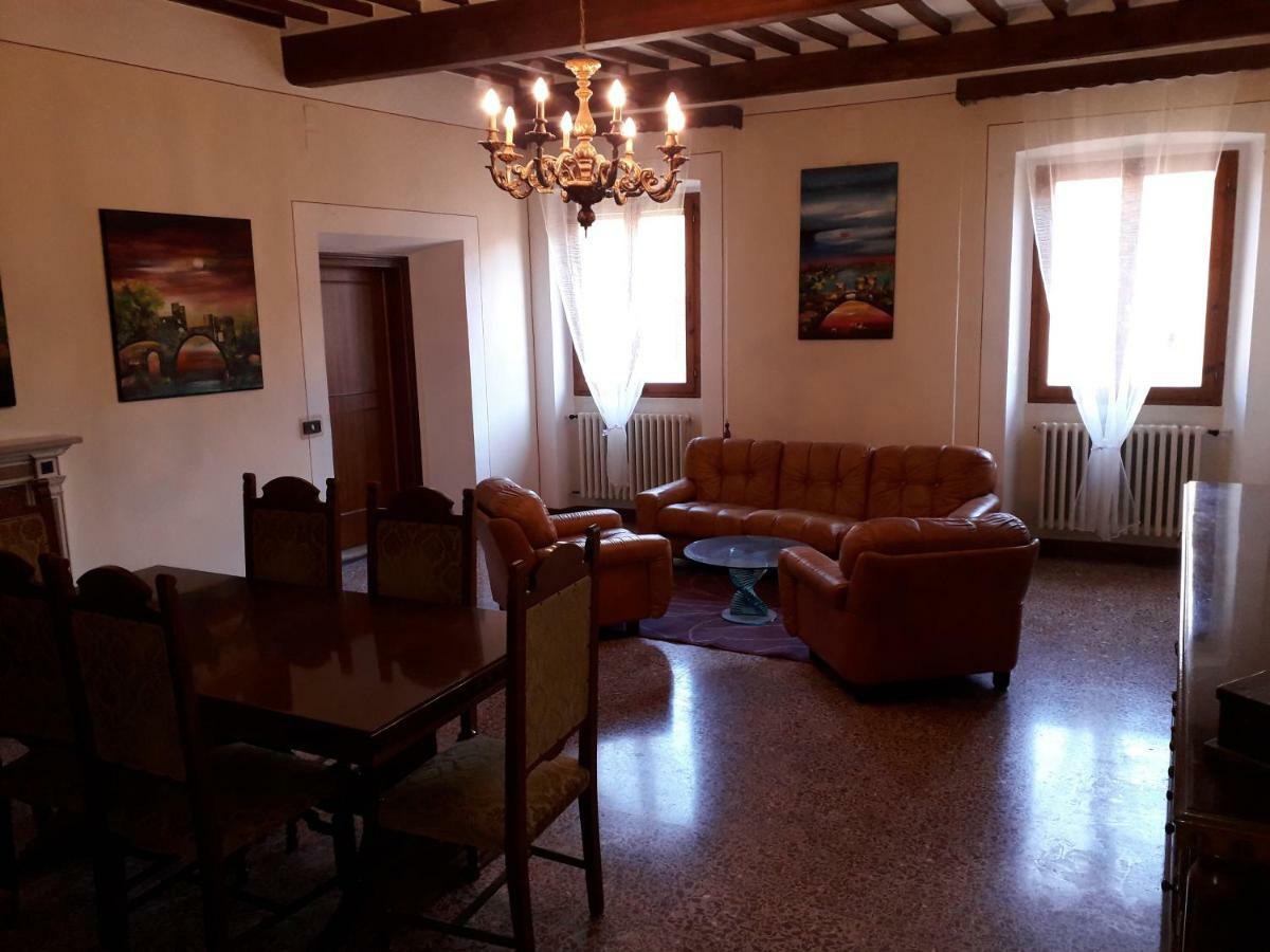 La Galleria تْشيتّا دي كاستيلّو المظهر الخارجي الصورة