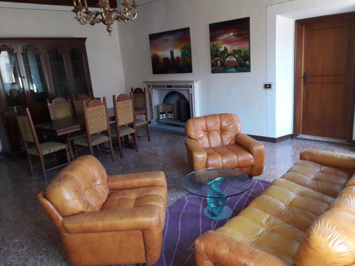 La Galleria تْشيتّا دي كاستيلّو المظهر الخارجي الصورة
